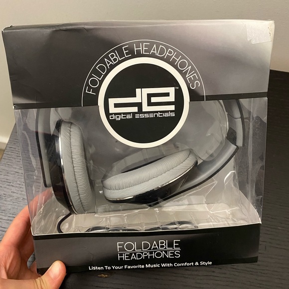 BRAND NEW - Foldable headset - Picture 6 of 6